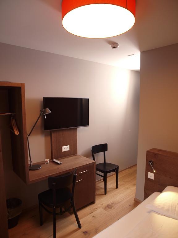 Hotel Baeren Ротенбург Стая снимка